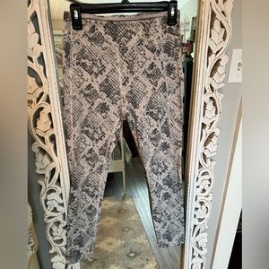 VS PINK Animal Print super Soft Sport Leggings